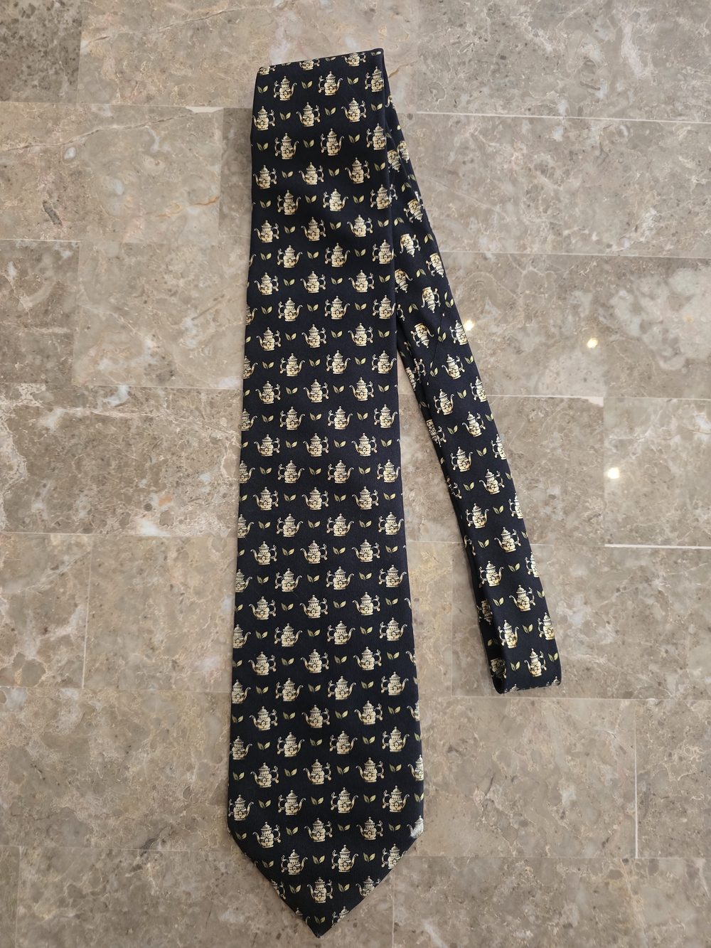 Yves Saint Laurent Ysl Teapot Tie